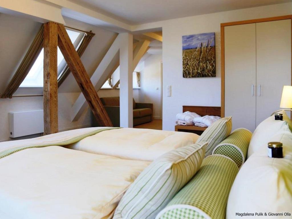 Hotel Und Restaurant Am Peenetal Liepen  Стая снимка