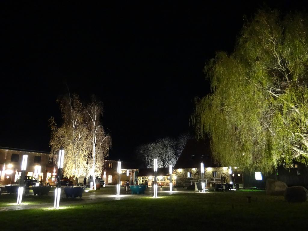 Hotel Und Restaurant Am Peenetal Liepen  Екстериор снимка