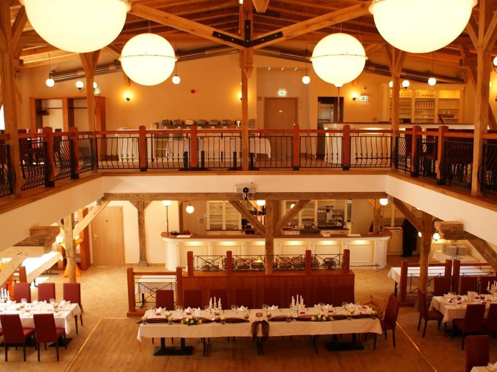 Hotel Und Restaurant Am Peenetal Liepen  Екстериор снимка