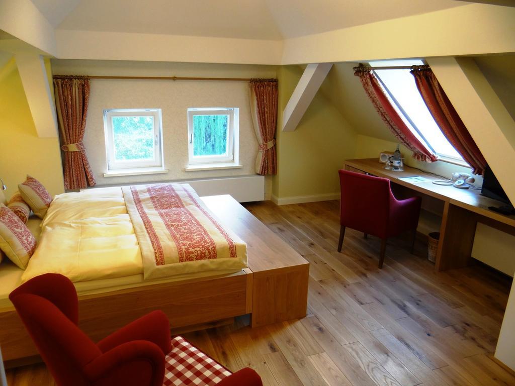 Hotel Und Restaurant Am Peenetal Liepen  Стая снимка