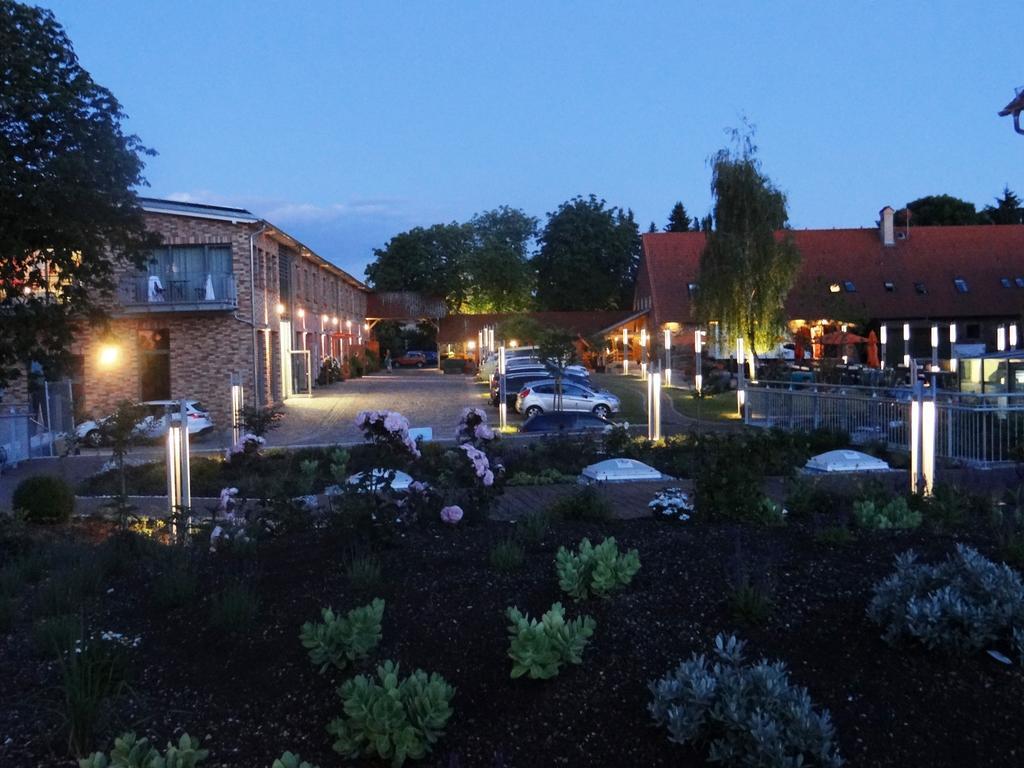Hotel Und Restaurant Am Peenetal Liepen  Стая снимка