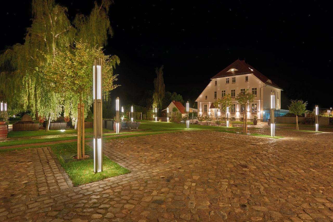 Hotel Und Restaurant Am Peenetal Liepen  Екстериор снимка