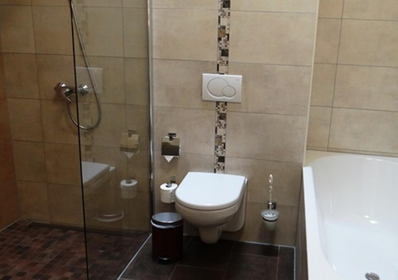 Hotel Und Restaurant Am Peenetal Liepen  Екстериор снимка